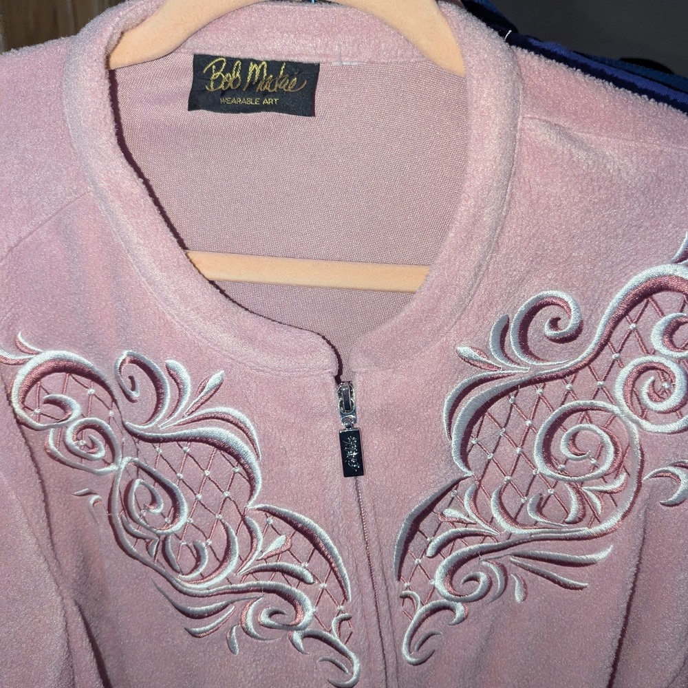 ⚡Bob Mackie Wearable Art Pink Embroidered Women's Robe - Picture 3 of 7